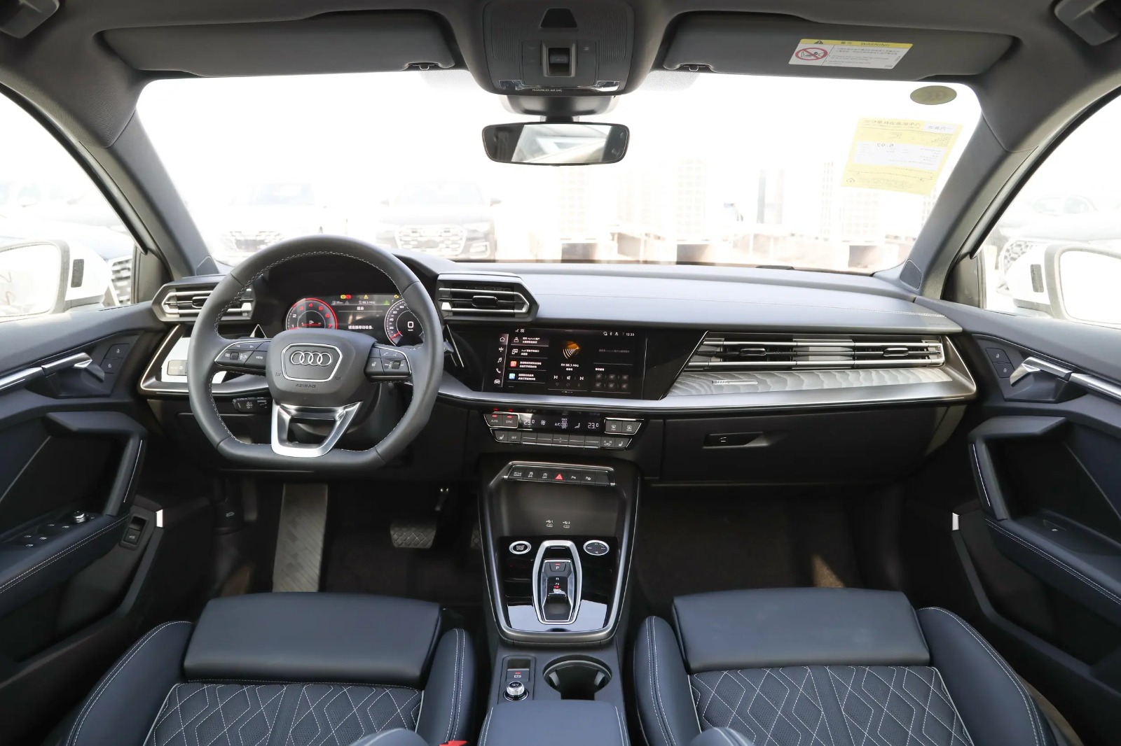 Audi A3L SPORTBACK 35 TFSI FLYING SPUR PREMIUM EDITION 2026 3
