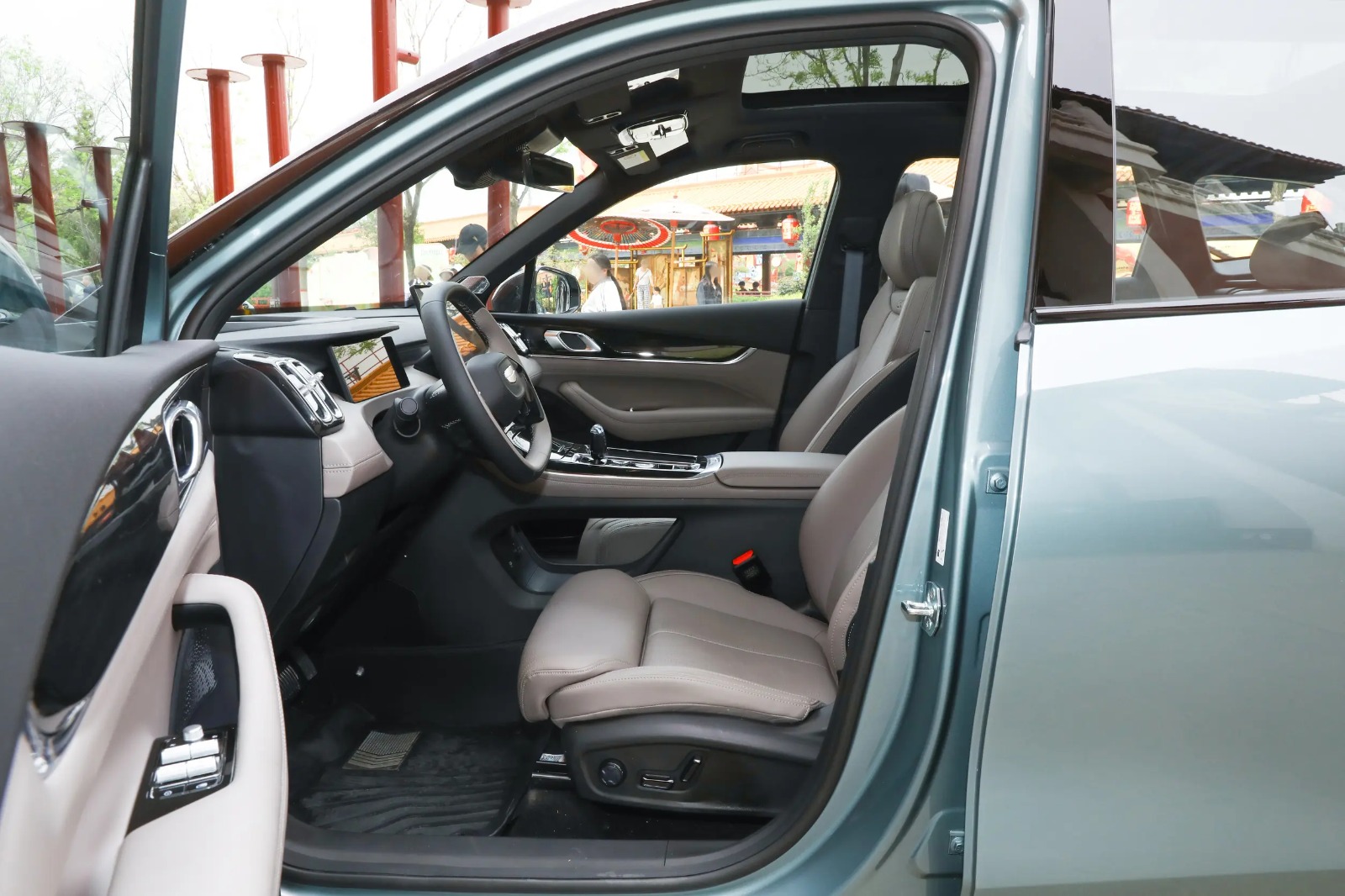Geely ATALAS L 2026 1.5 DCT JINXIU 2026 13
