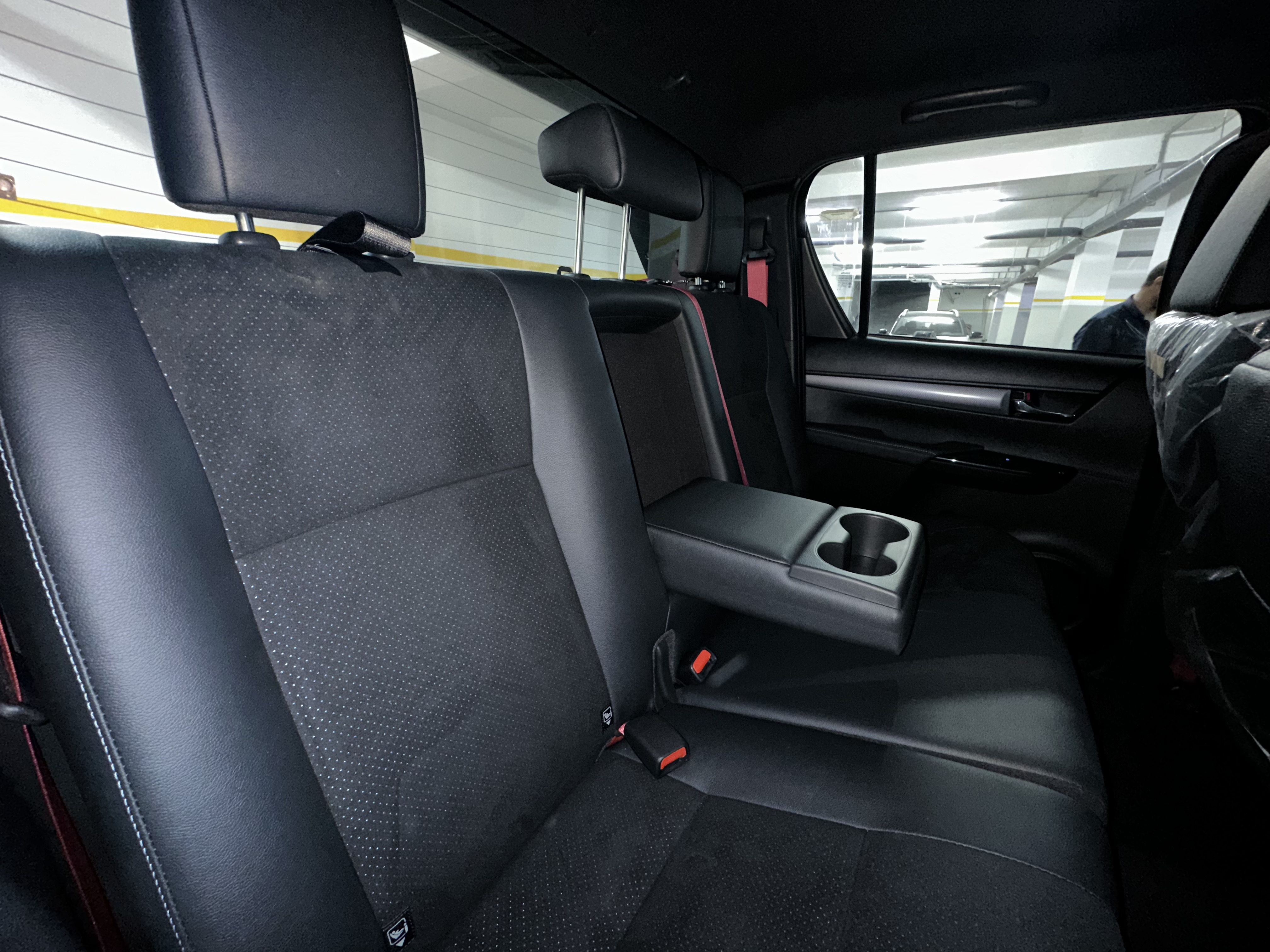 Toyota Hilux GR  2026 26