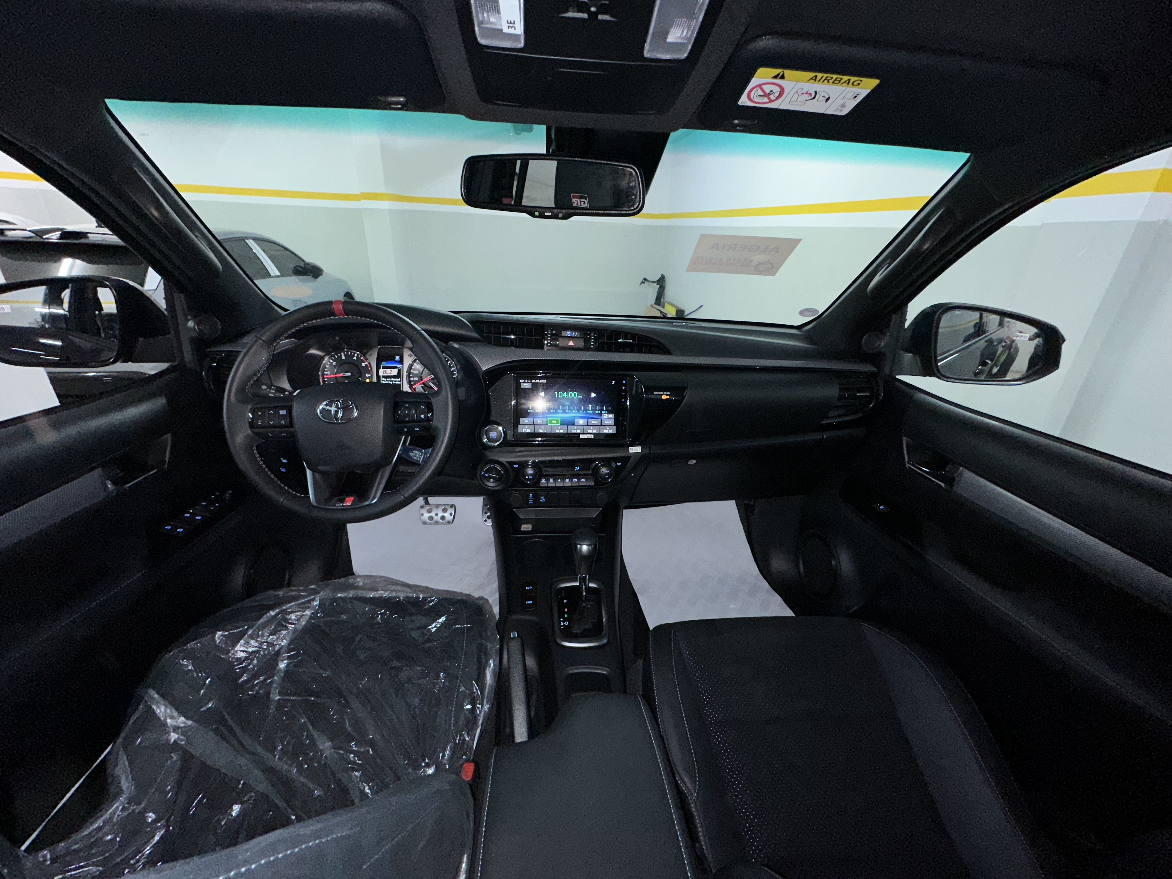 Toyota Hilux GR  2026 43