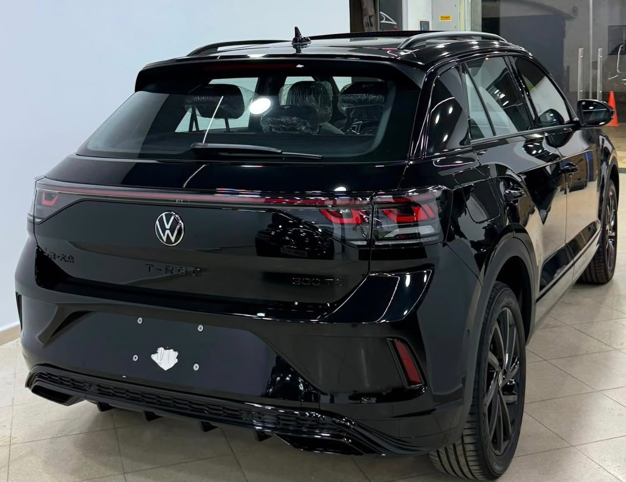 Volkswagen Troc black  magic 2026 3
