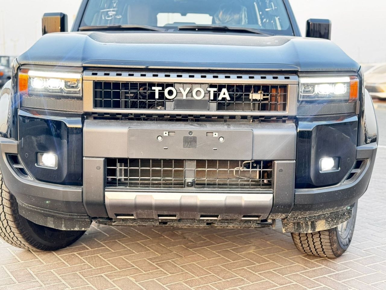 Toyota Toyota Prado 2.8L AT Diesel ADVENTURE  2026 32