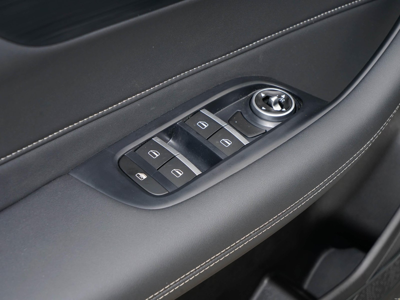 Chery Tiggo 5x 1.5L CVT Excellence 2026 22