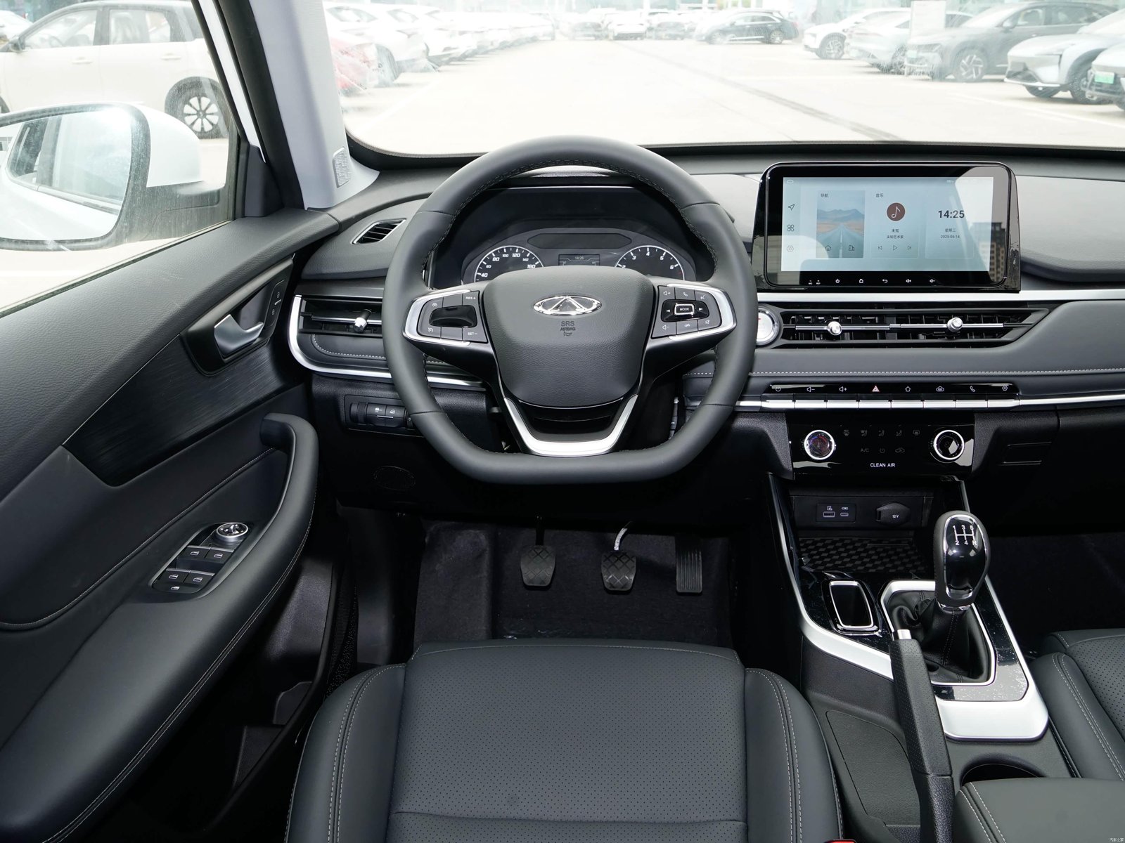 Chery Tiggo 5x 1.5L CVT Excellence 2026 15