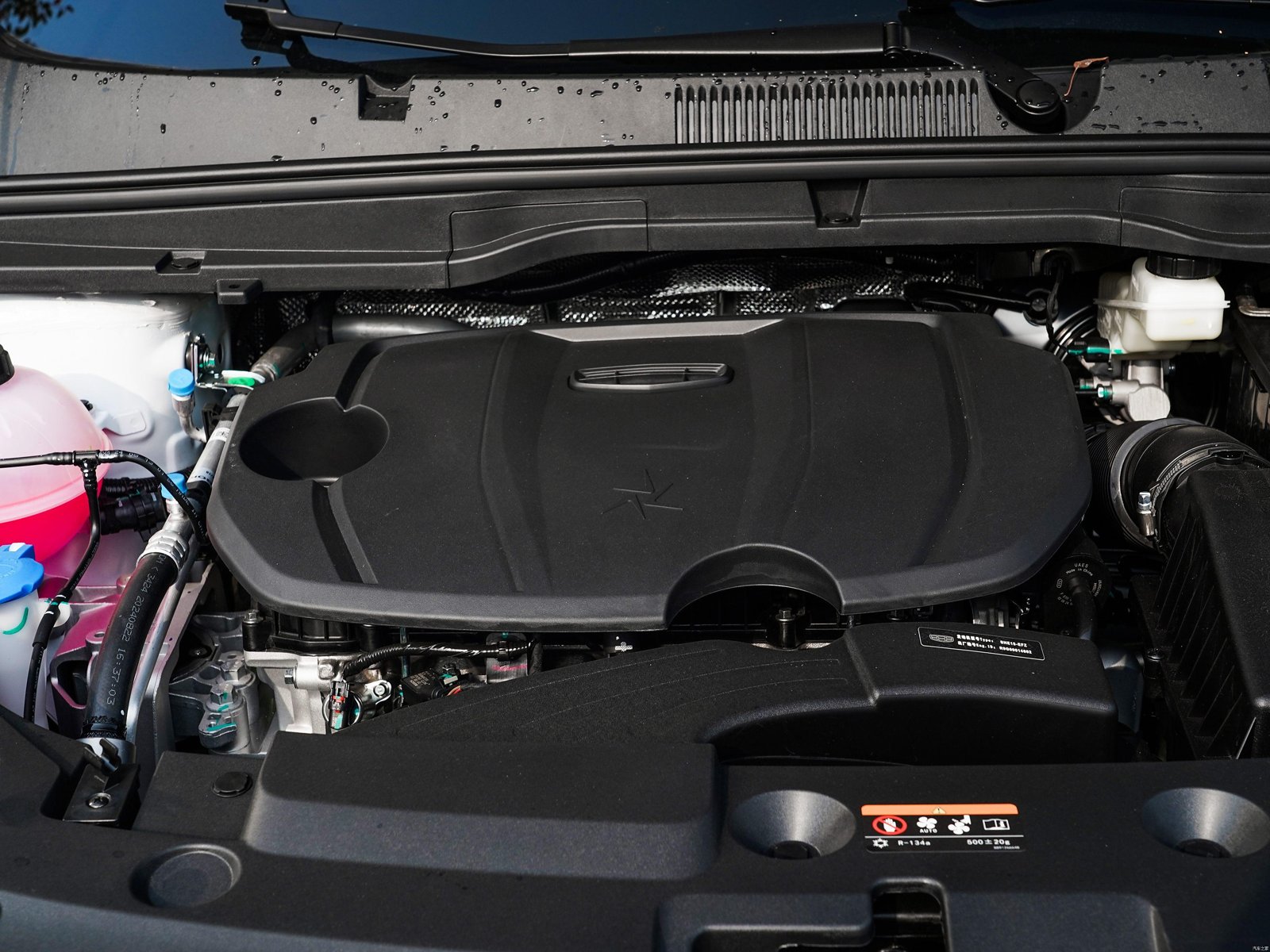 Geely Coolray Full Option 2026 25