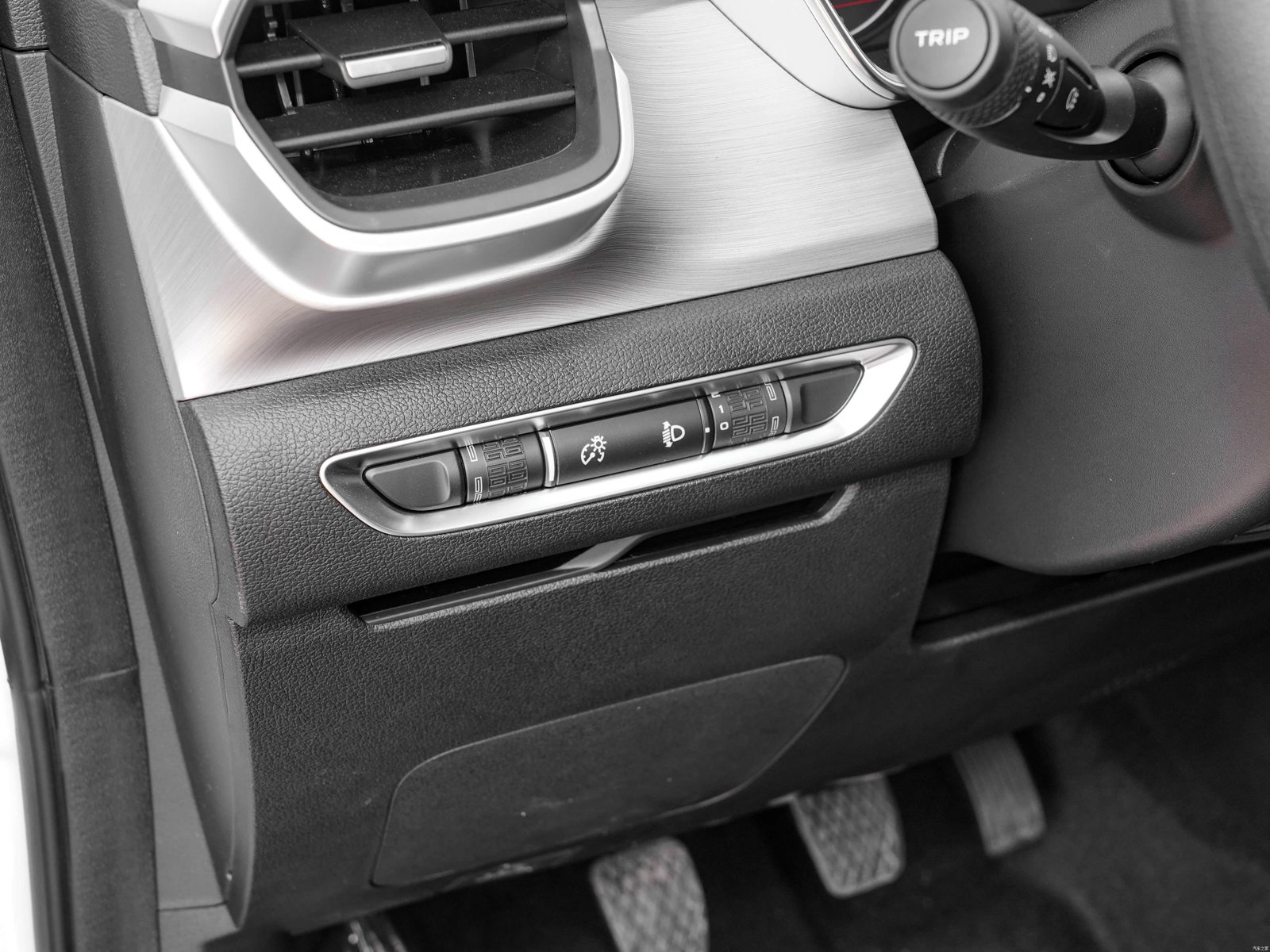 Geely Coolray Manual 2026 21