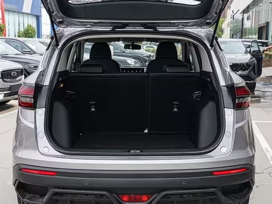 Geely Coolray Super Max 2026 32