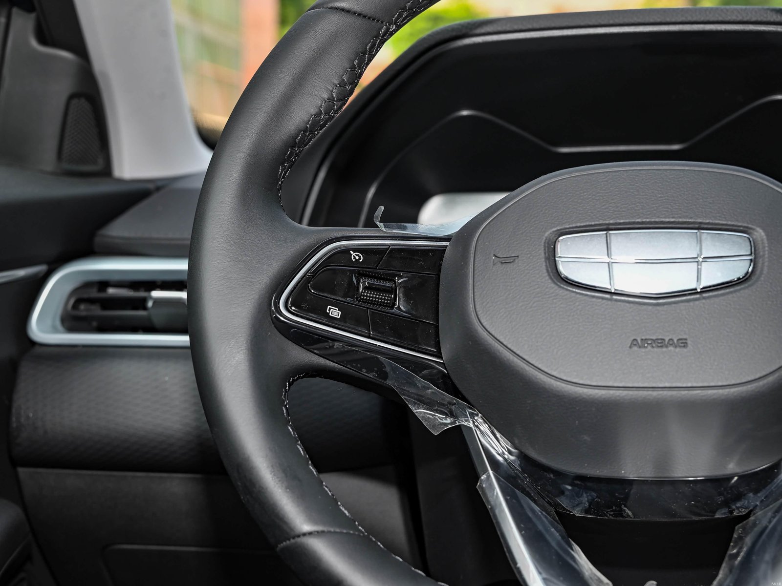 Geely Emgrand 4th Generation Commemorative Edition 2026 17