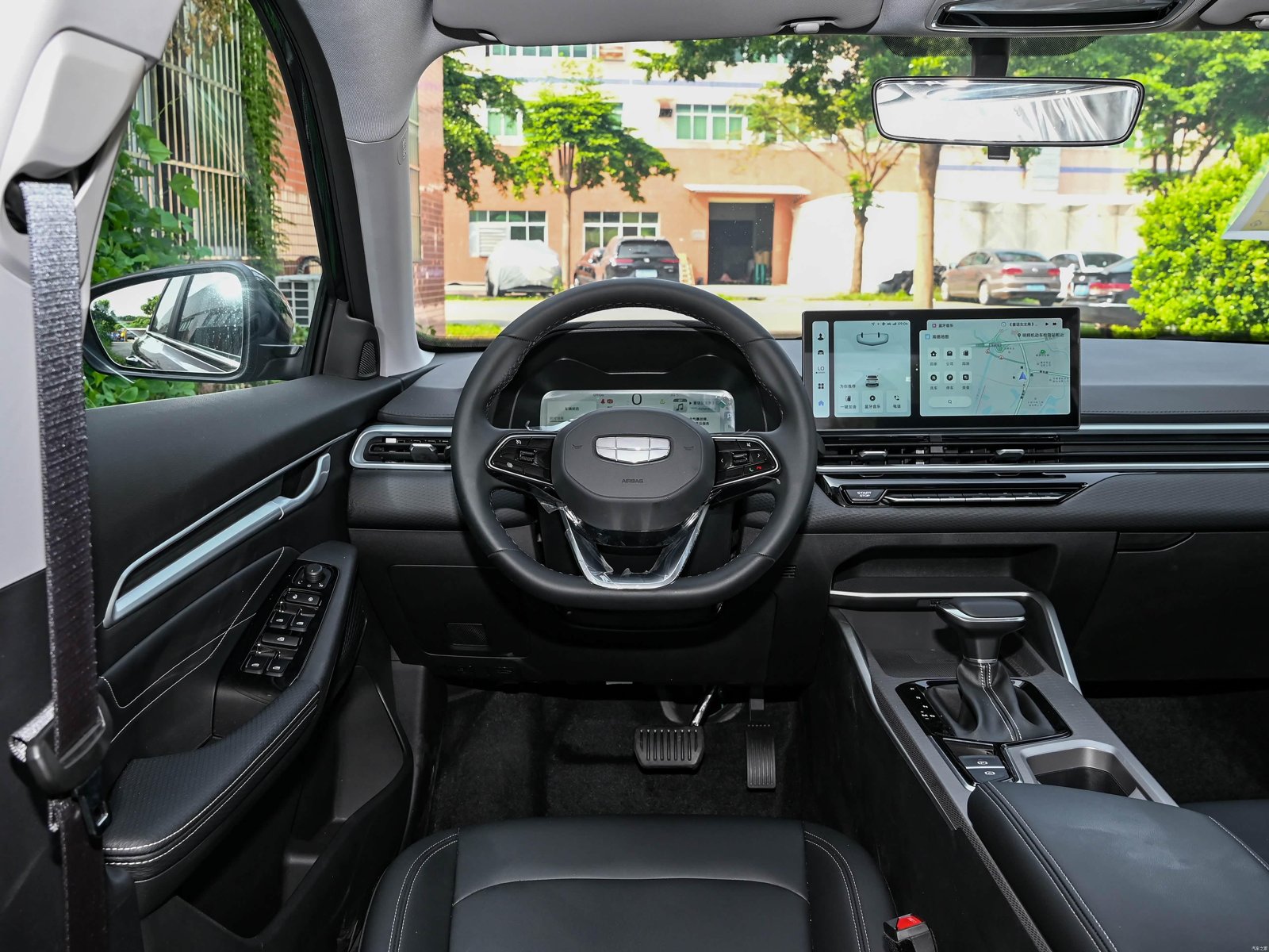 Geely Emgrand 4th Generation Commemorative Edition 2026 12