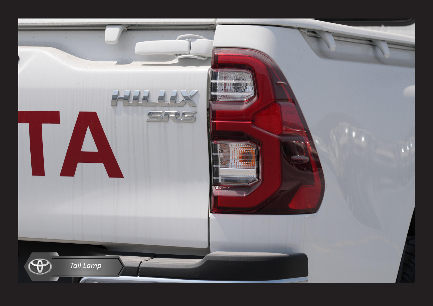 Toyota Hilux 2.4L GLX 4x4 2026 7