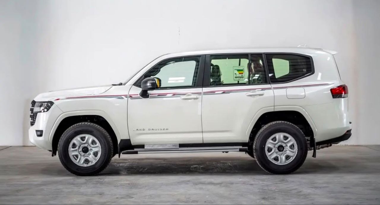 Toyota Land Cruiser 300 GXR