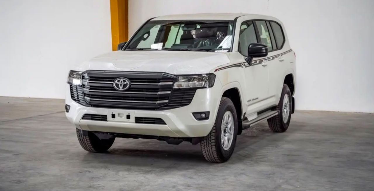 Toyota Land Cruiser 300 GXR 2026 5