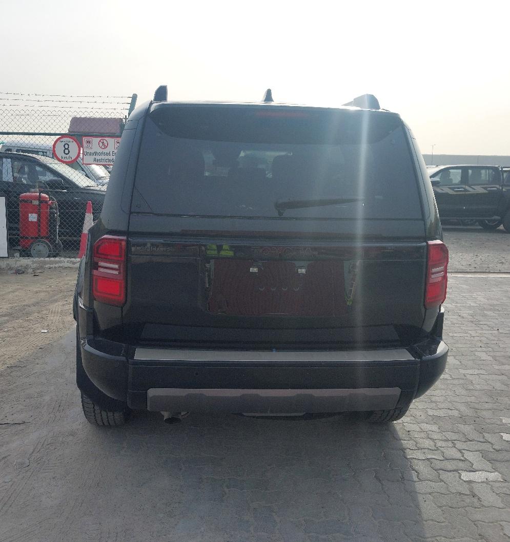 Toyota Prado 2.8L AT Diesel Luxury 2026 4