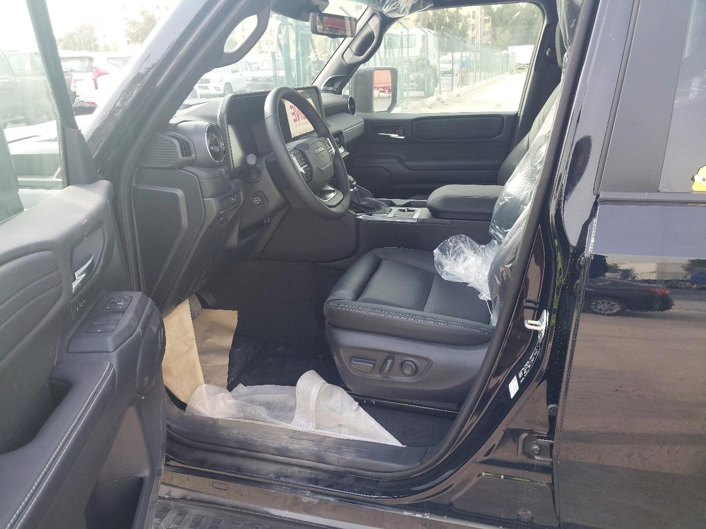 Toyota Prado 2.8L AT Diesel Luxury 2026 9