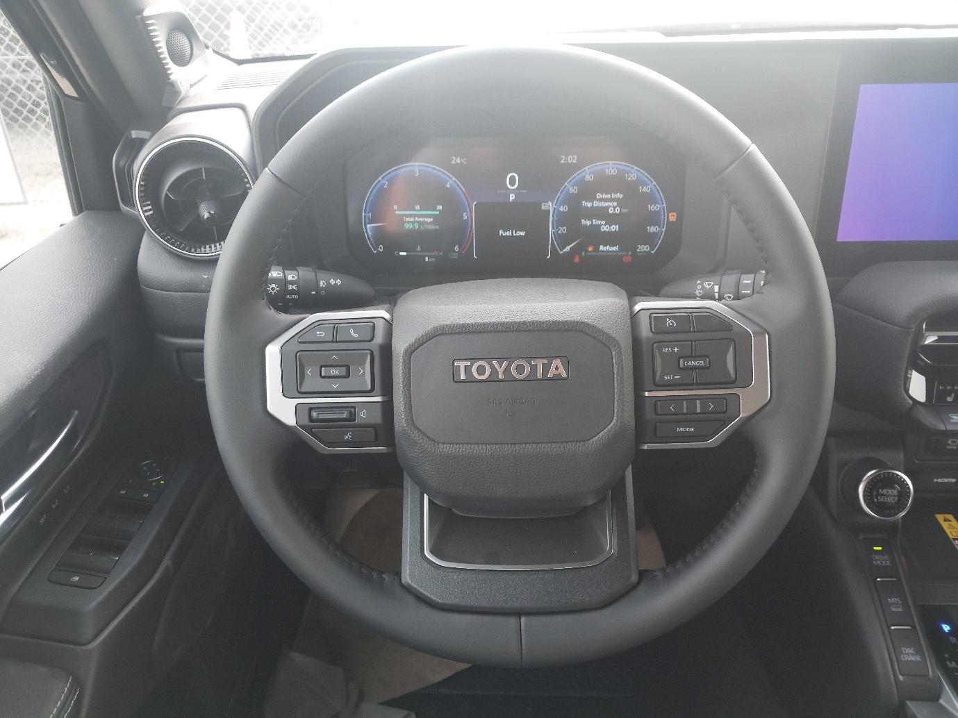 Toyota Prado 2.8L AT Diesel Luxury 2026 10