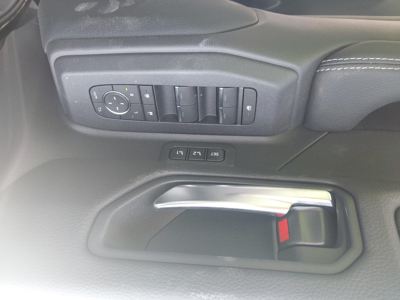 Toyota Prado 2.8L AT Diesel Luxury 2026 14