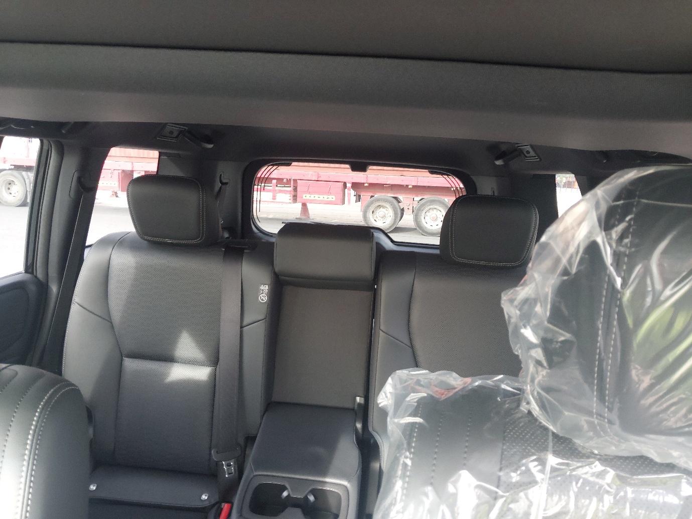Toyota Prado 2.8L AT Diesel Luxury 2026 15