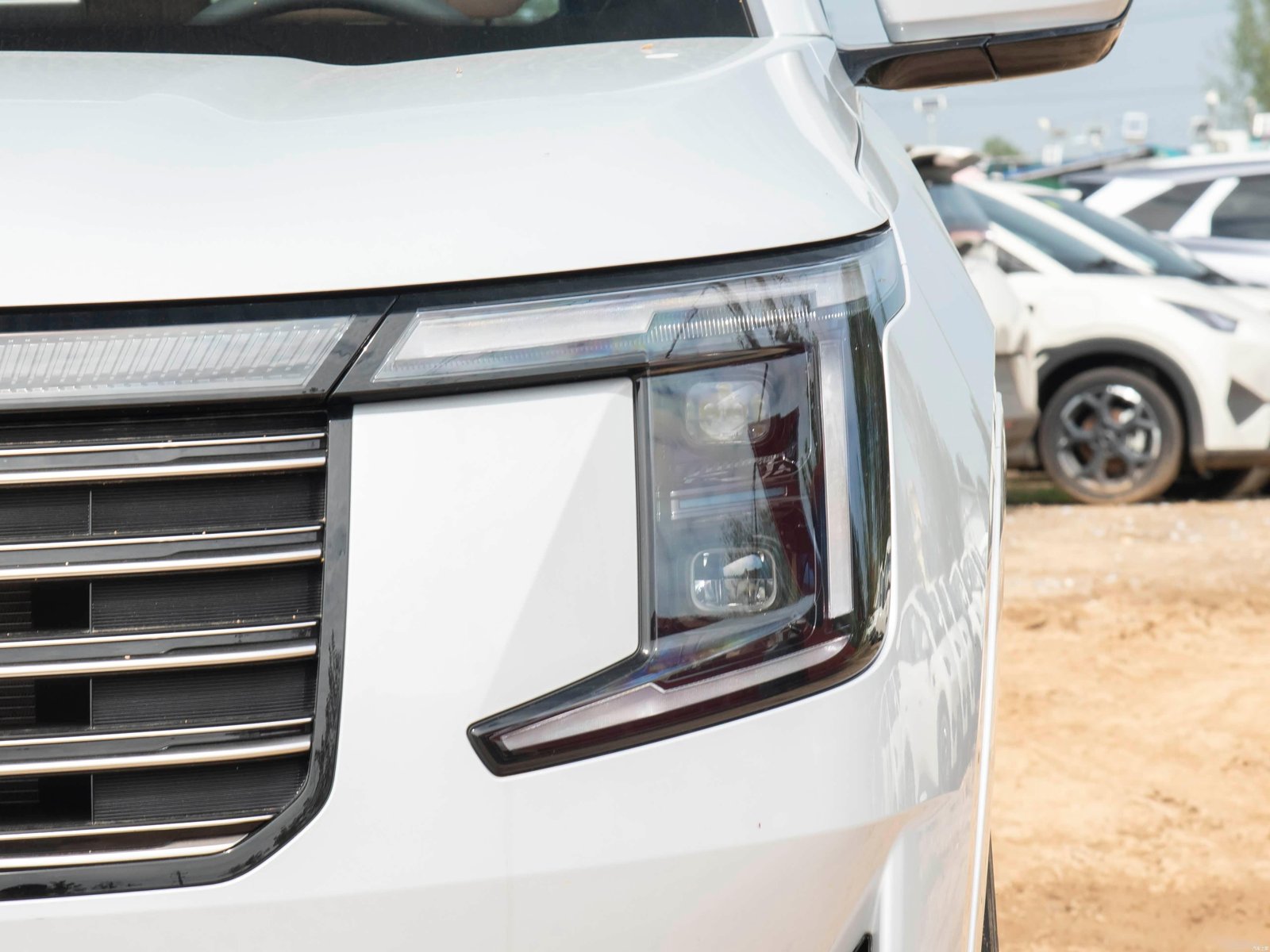 Jetour X70L 1.5TGDI-7DCT Luxury 2026 10