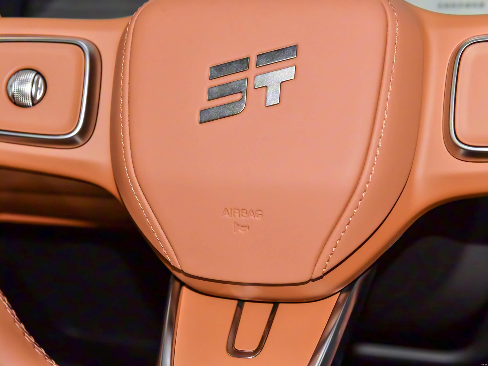 Jetour X70L 1.5TGDI-7DCT Luxury 2026 26