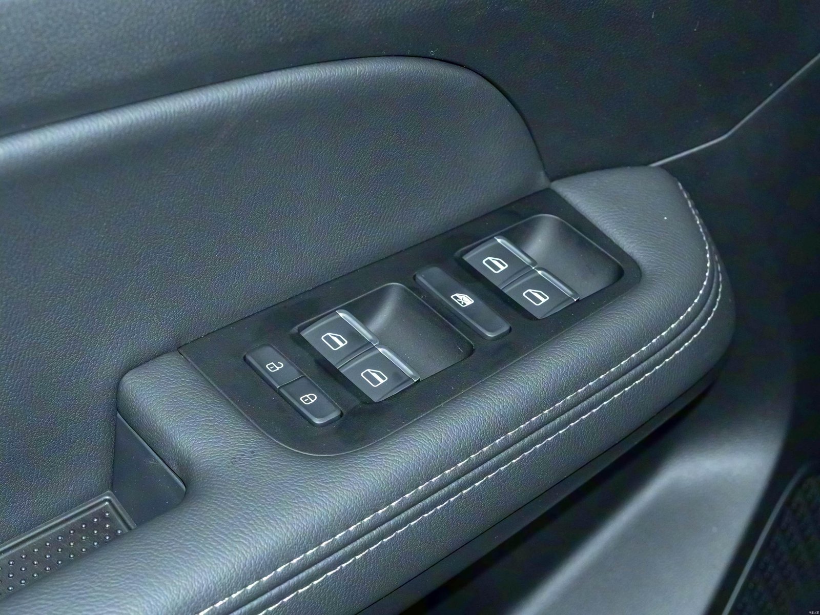 Kaiyi X3 Pro 1.5L CVT Comfort 2026 21