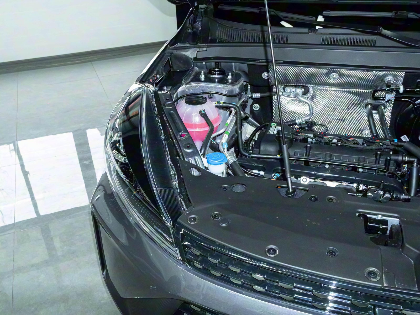 Kaiyi X3 Pro 1.5L CVT Comfort 2026 11