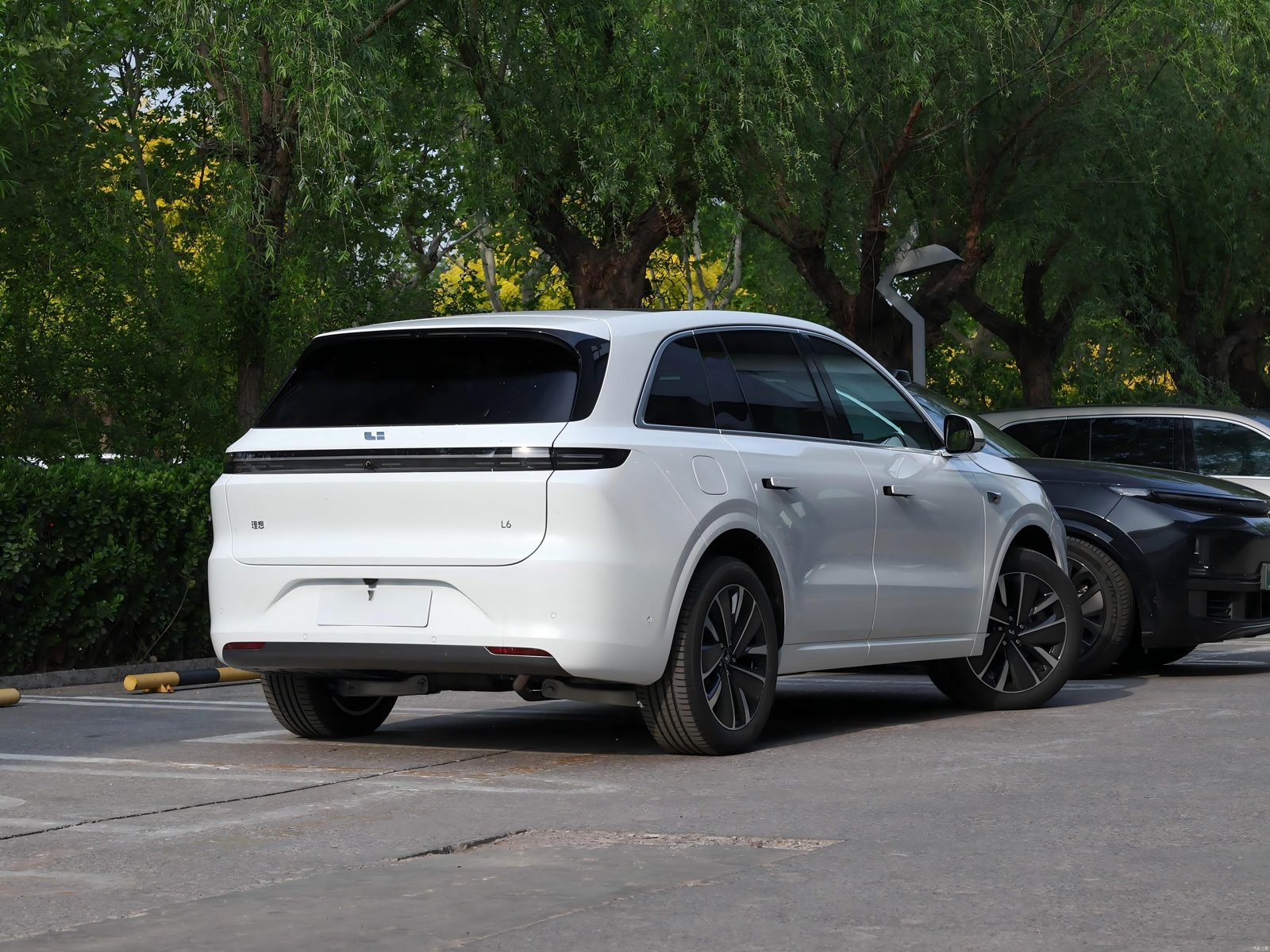 Li Auto L6 Ultra 2026 7