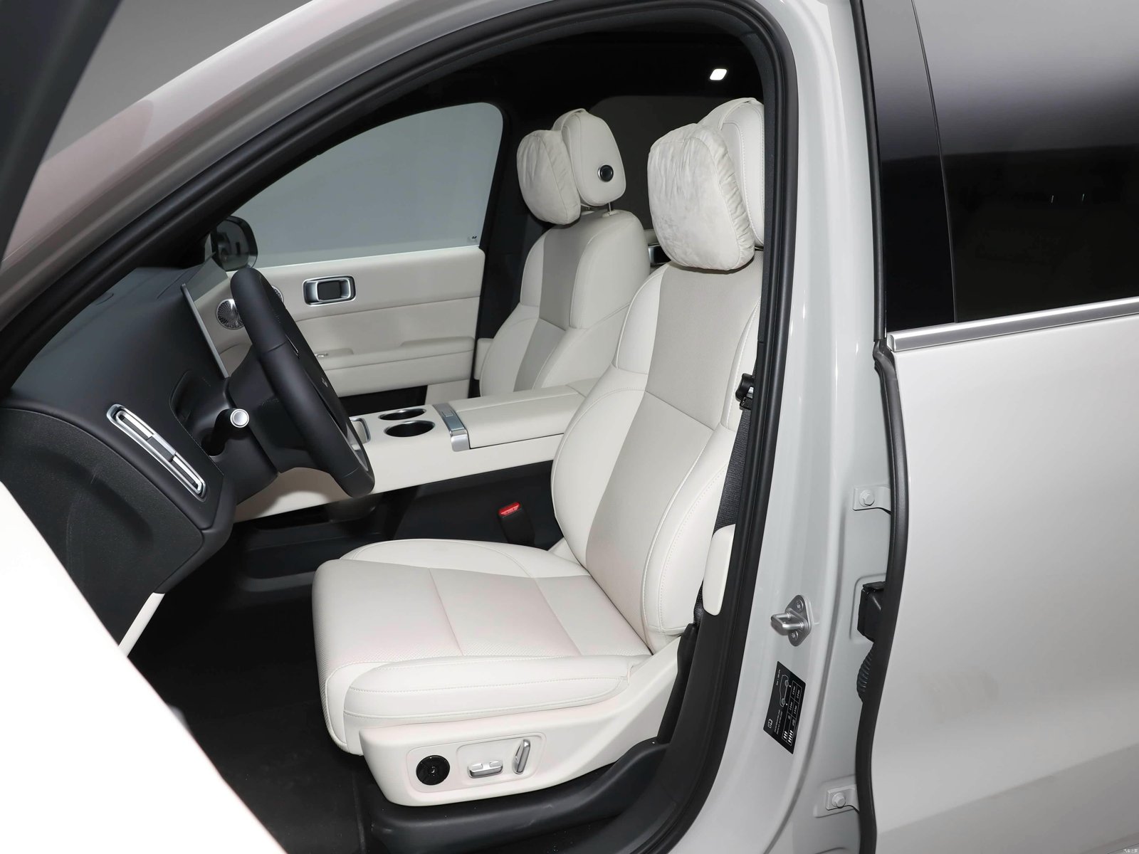 Li Auto L6 Ultra 2026 12