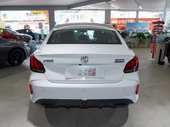 MG MG5 180 DVVT Boîte Manuelle Luxury 2026 6