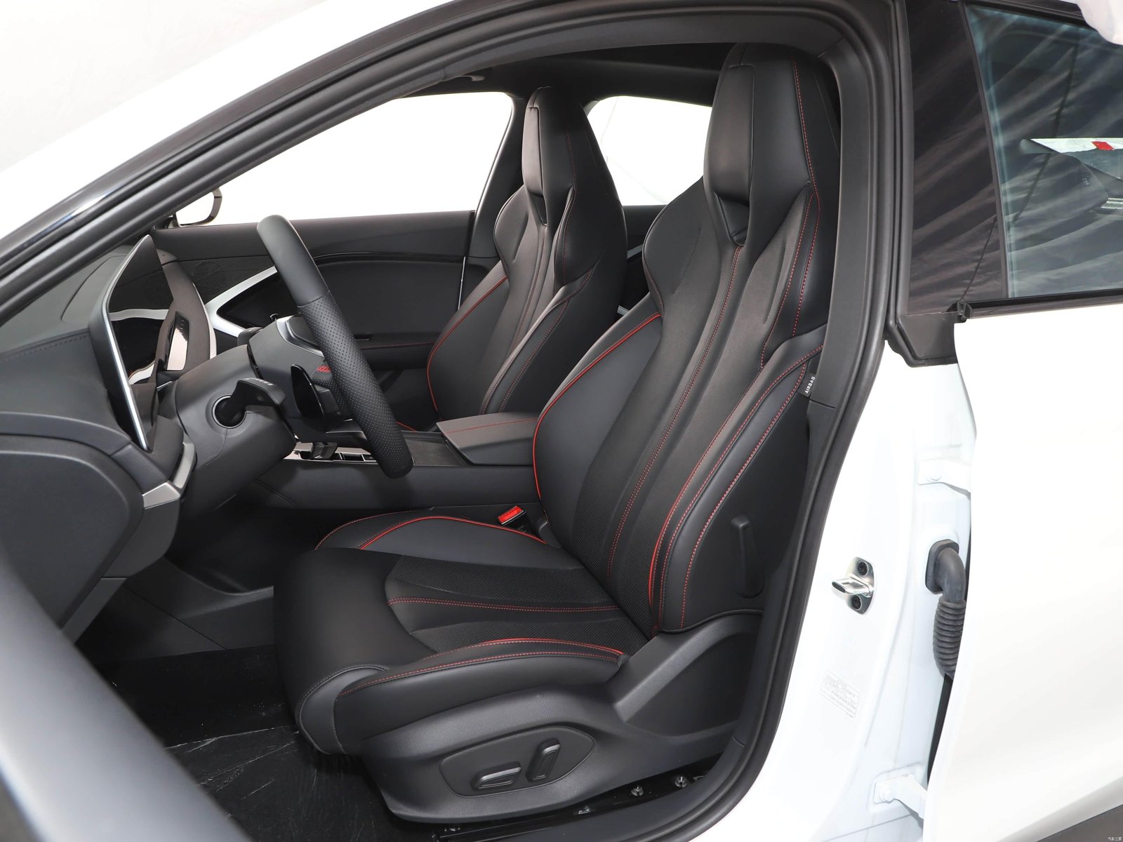 MG MG7 300 7DCT Elegance 2025 21