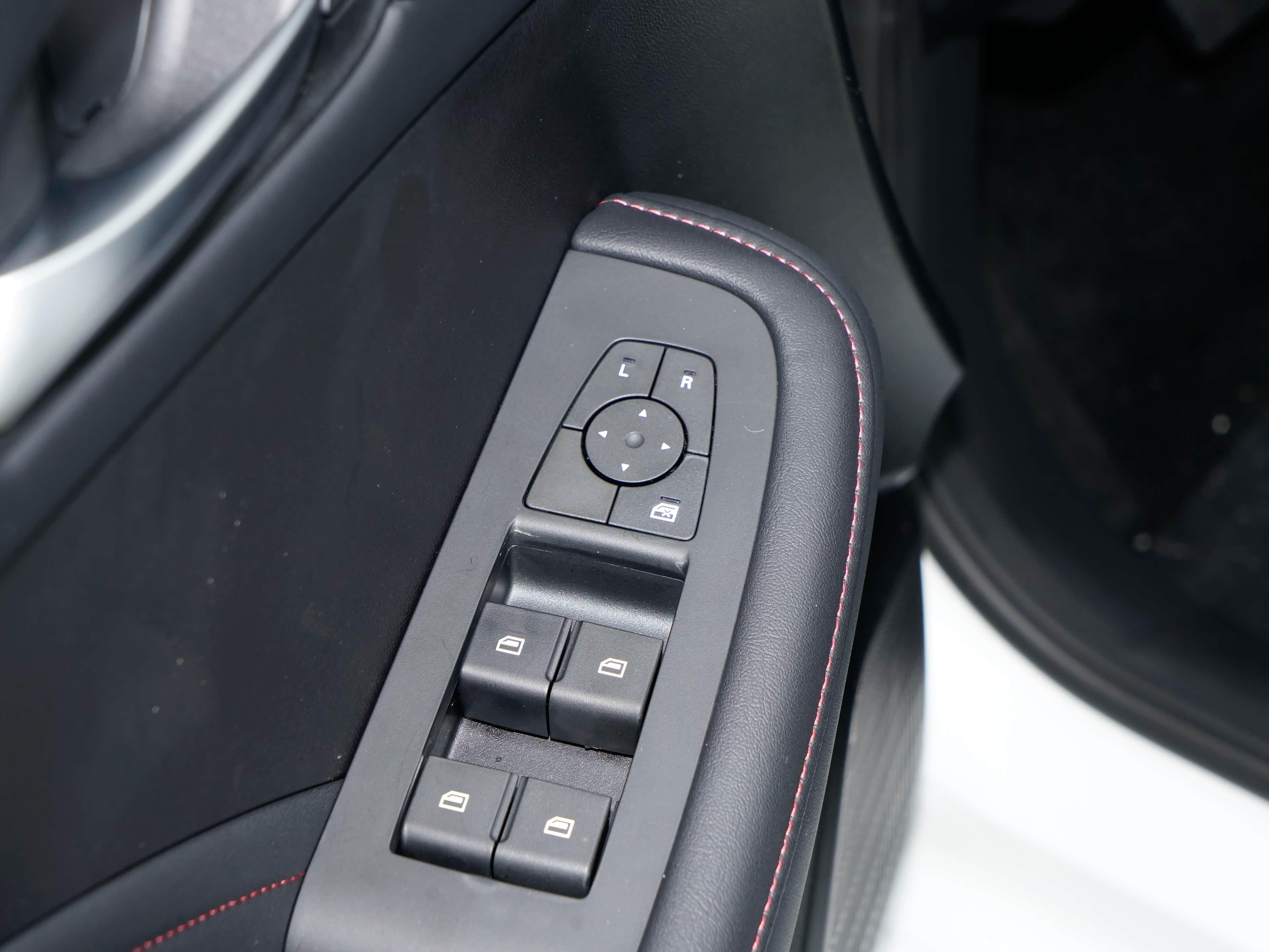 Roewe i5 1.5L CVT Honor 2026 23