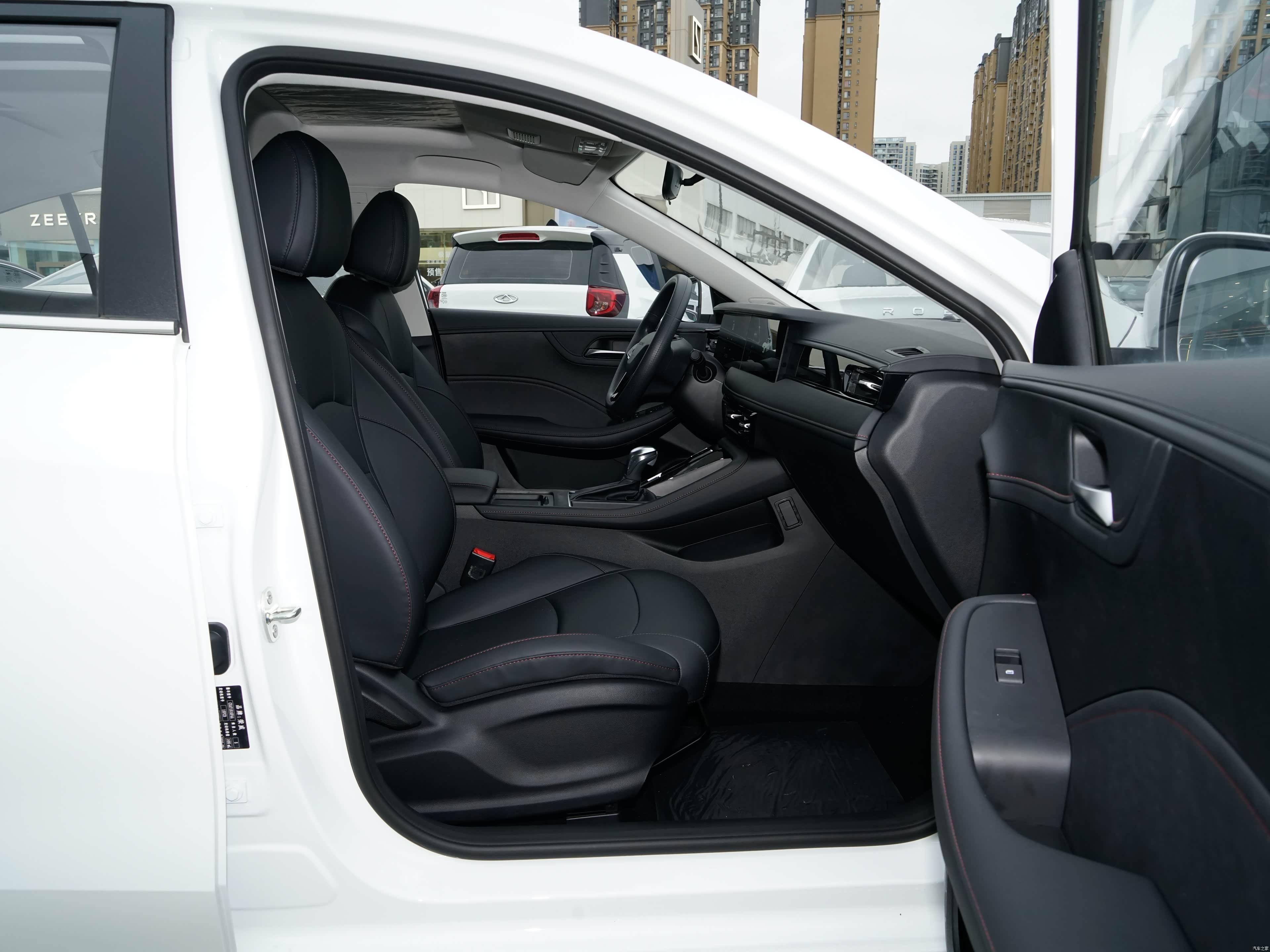 Roewe i5 1.5L CVT Honor 2026 31