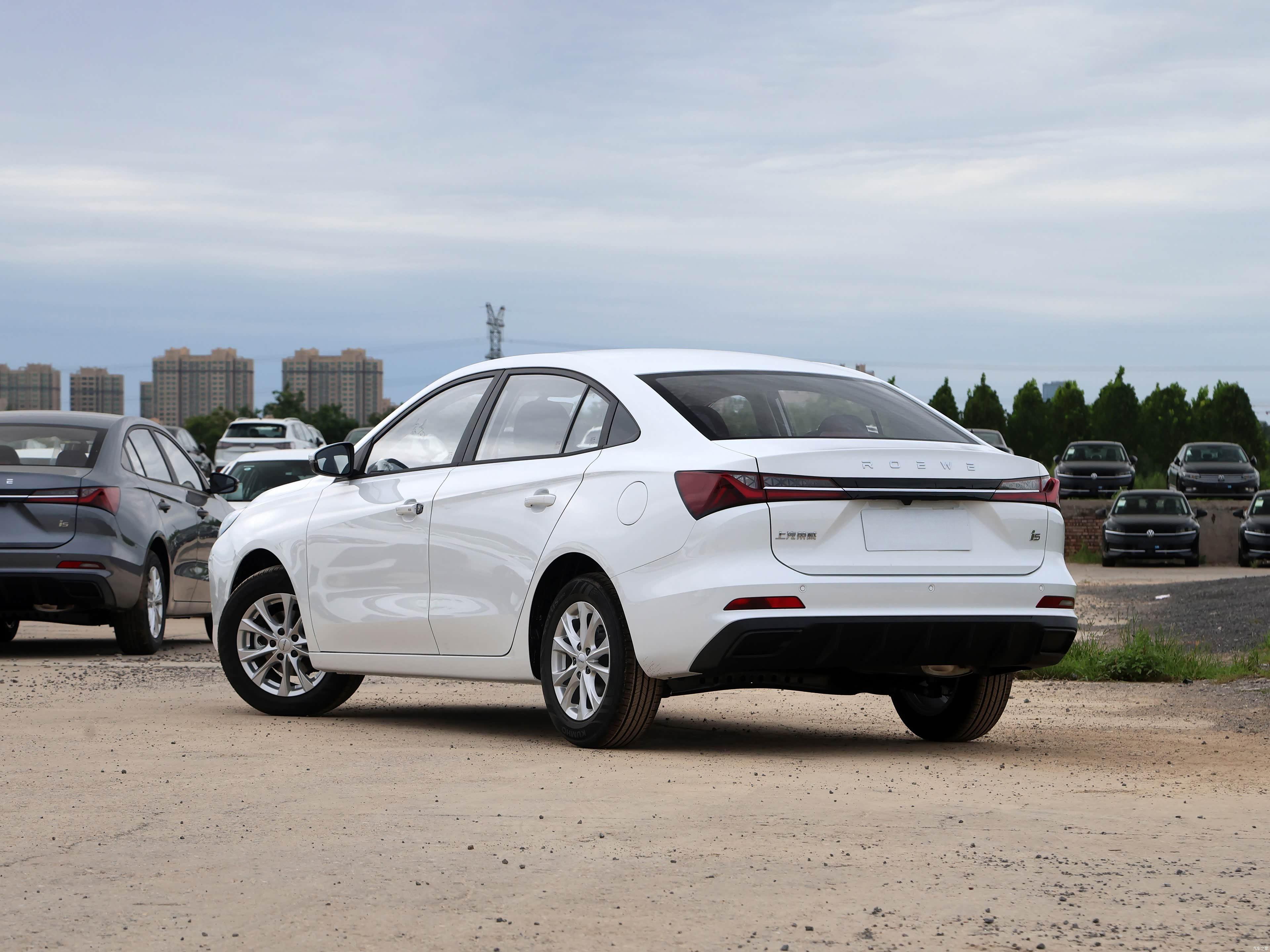 Roewe i5 1.5L Manual Comfort 2026 4