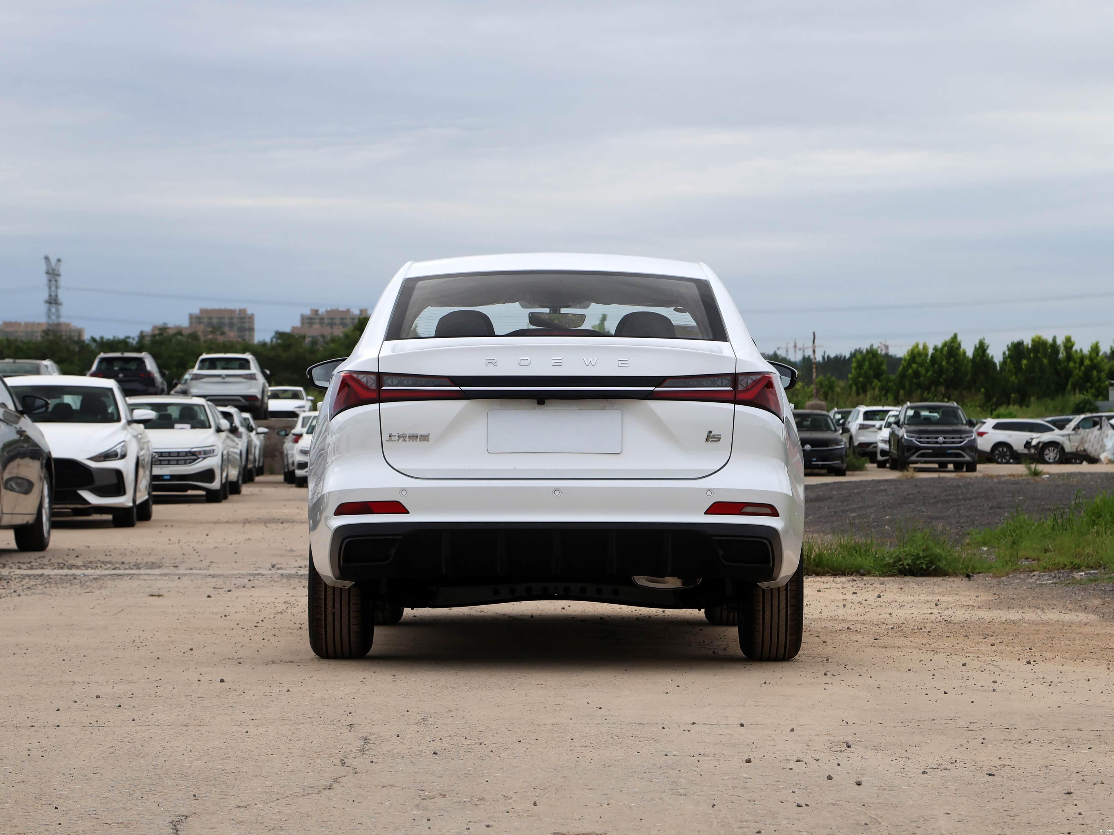 Roewe i5 1.5L Manual Comfort 2026 5