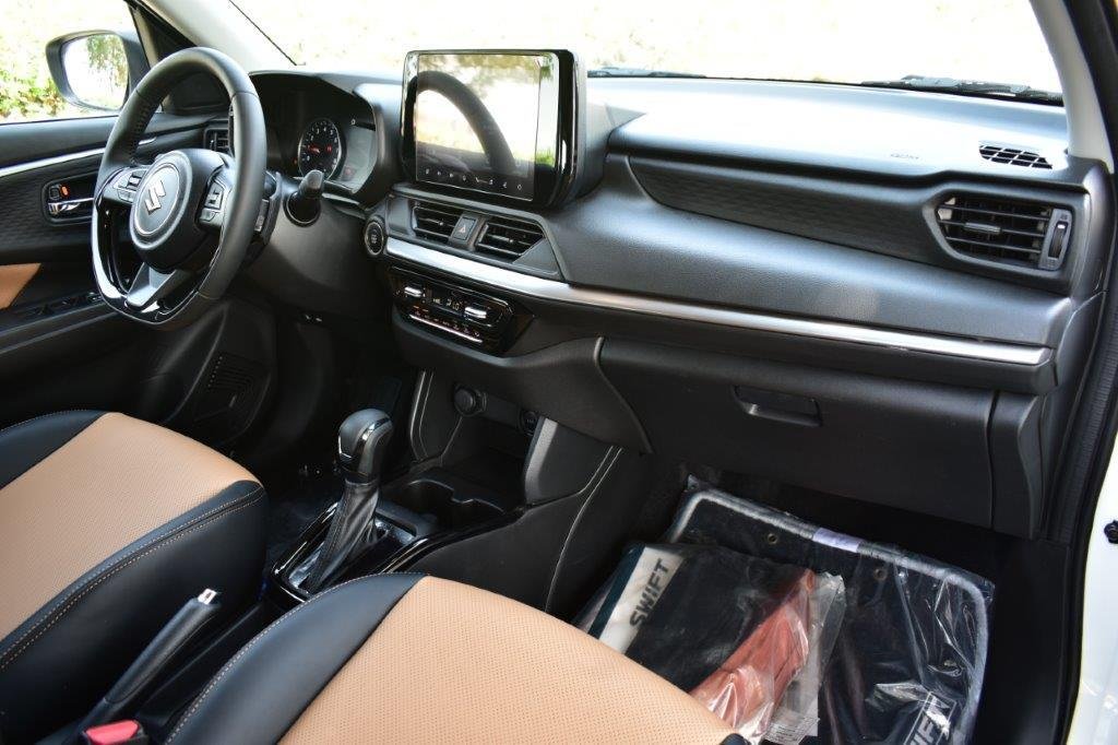 Suzuki Swift 1.2L CVT 2026 25