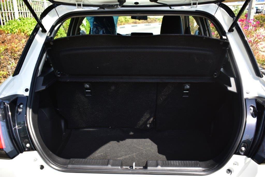 Suzuki Swift 1.2L CVT 2026 10