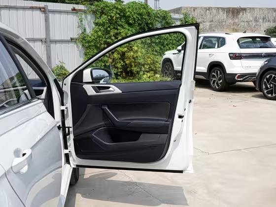 Volkswagen Lavida XR 1.5L Outstanding XinYuan 2026 37