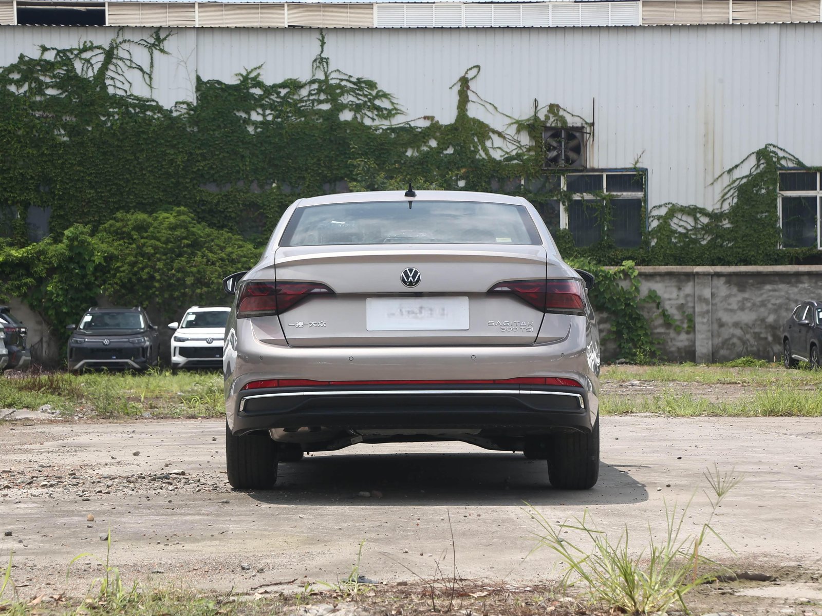 Volkswagen Sagitar 300TSI DSG Surpasses 2026 6