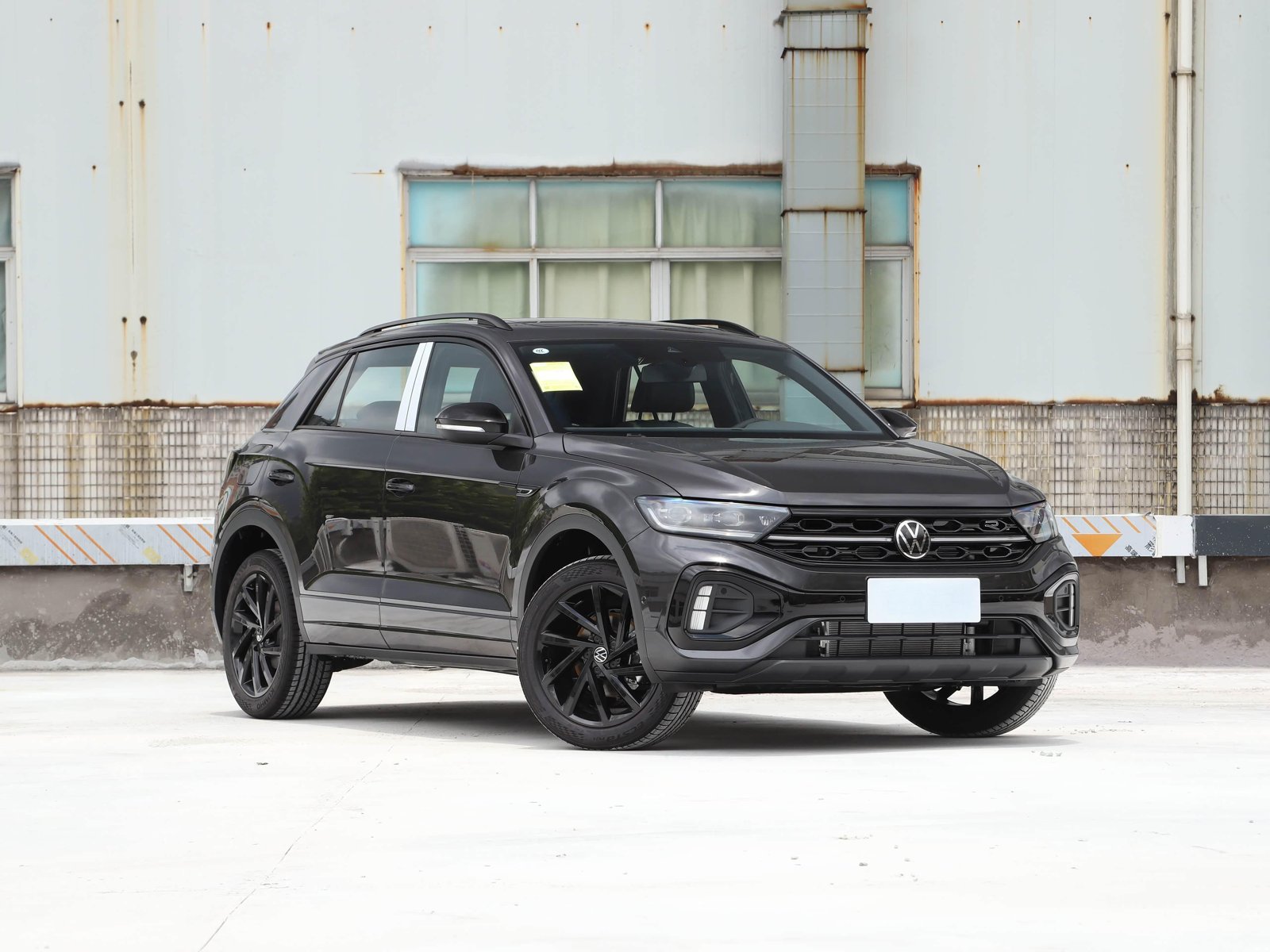 Volkswagen T-Roc 300 TSI DSG 2WD Starlight Black 2026 2