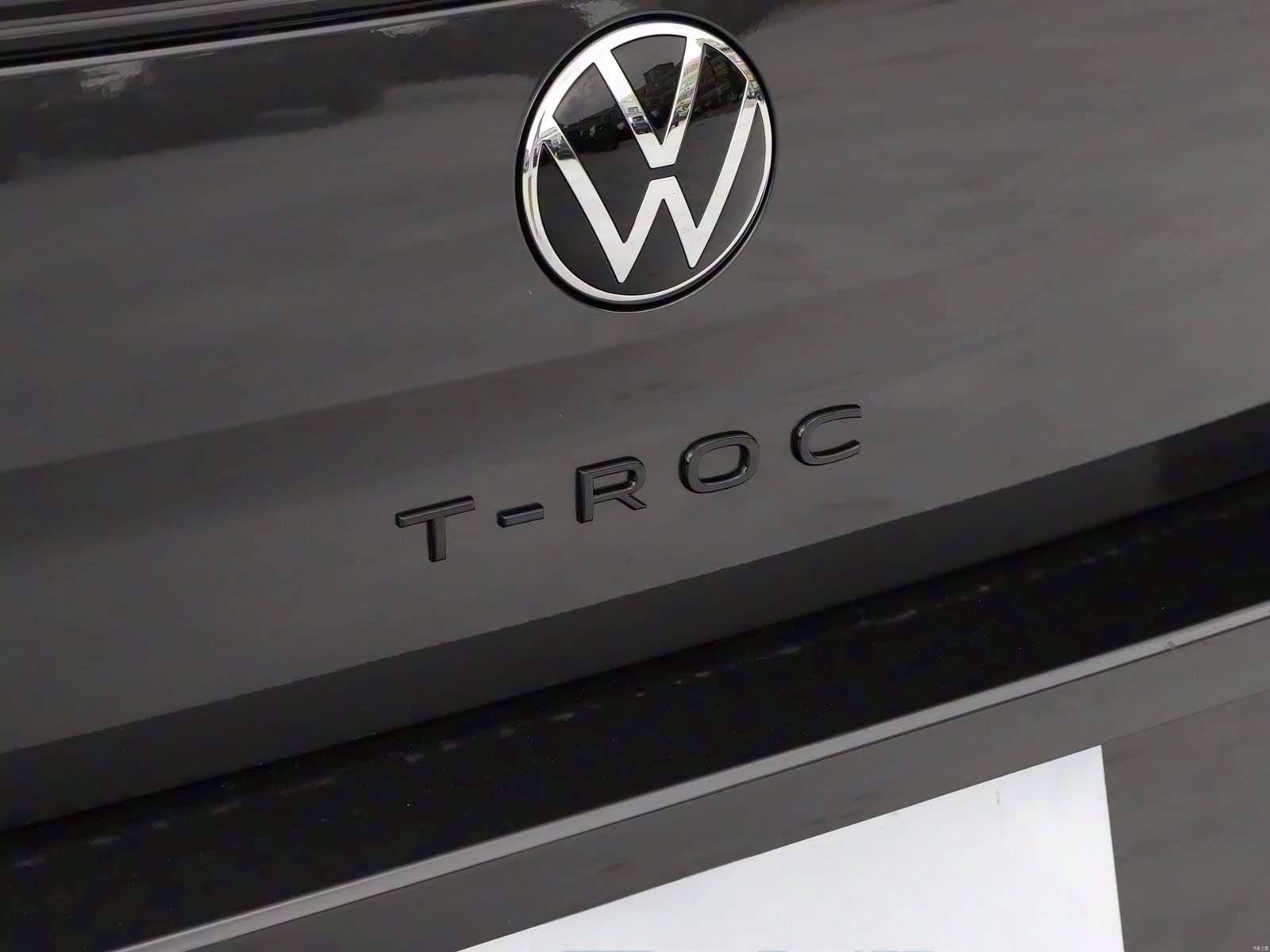 Volkswagen T-Roc 300 TSI DSG 2WD Starlight Black 2026 17