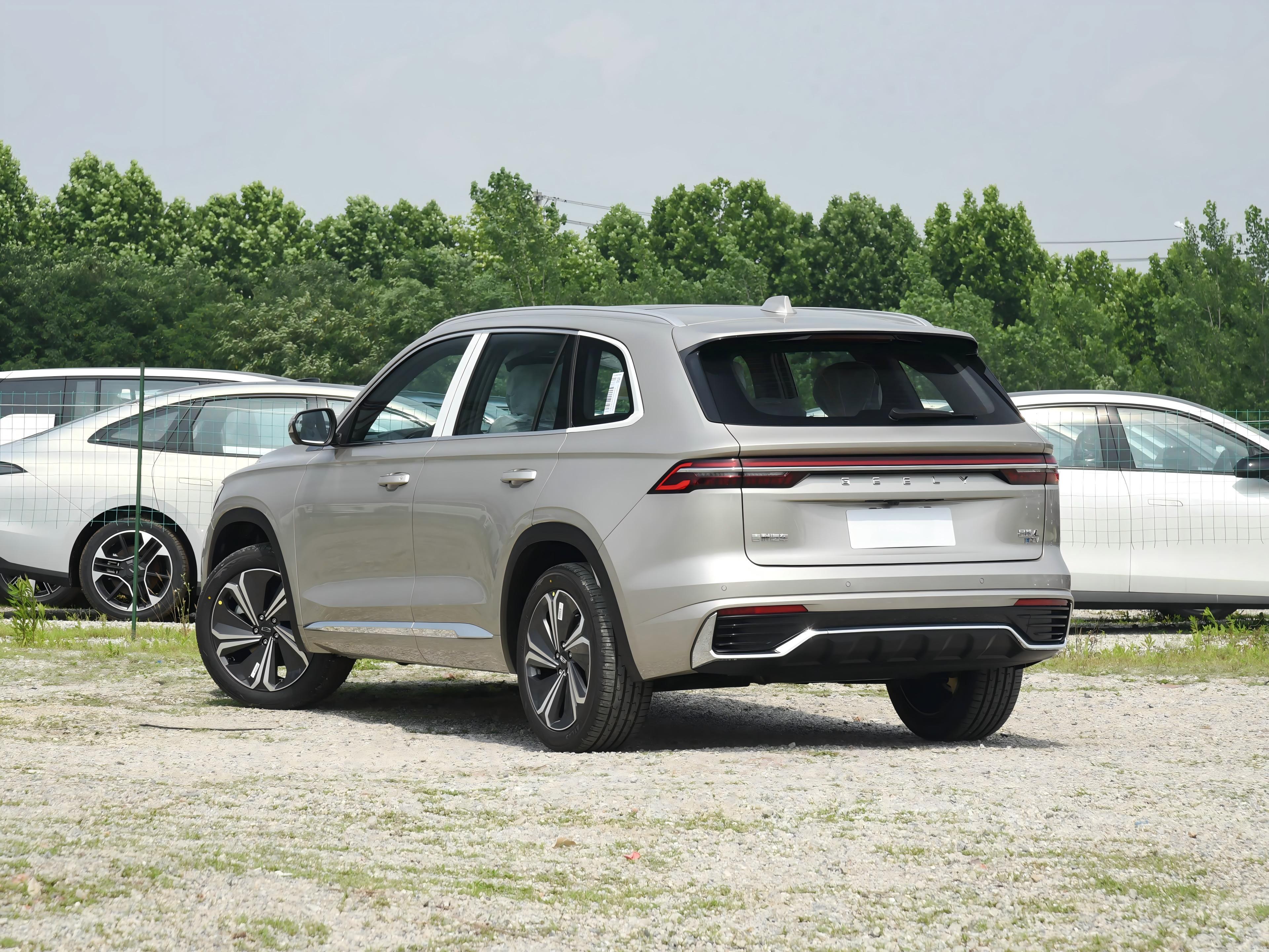 Geely Xingyue L i-HEV Lingyu 2026 5