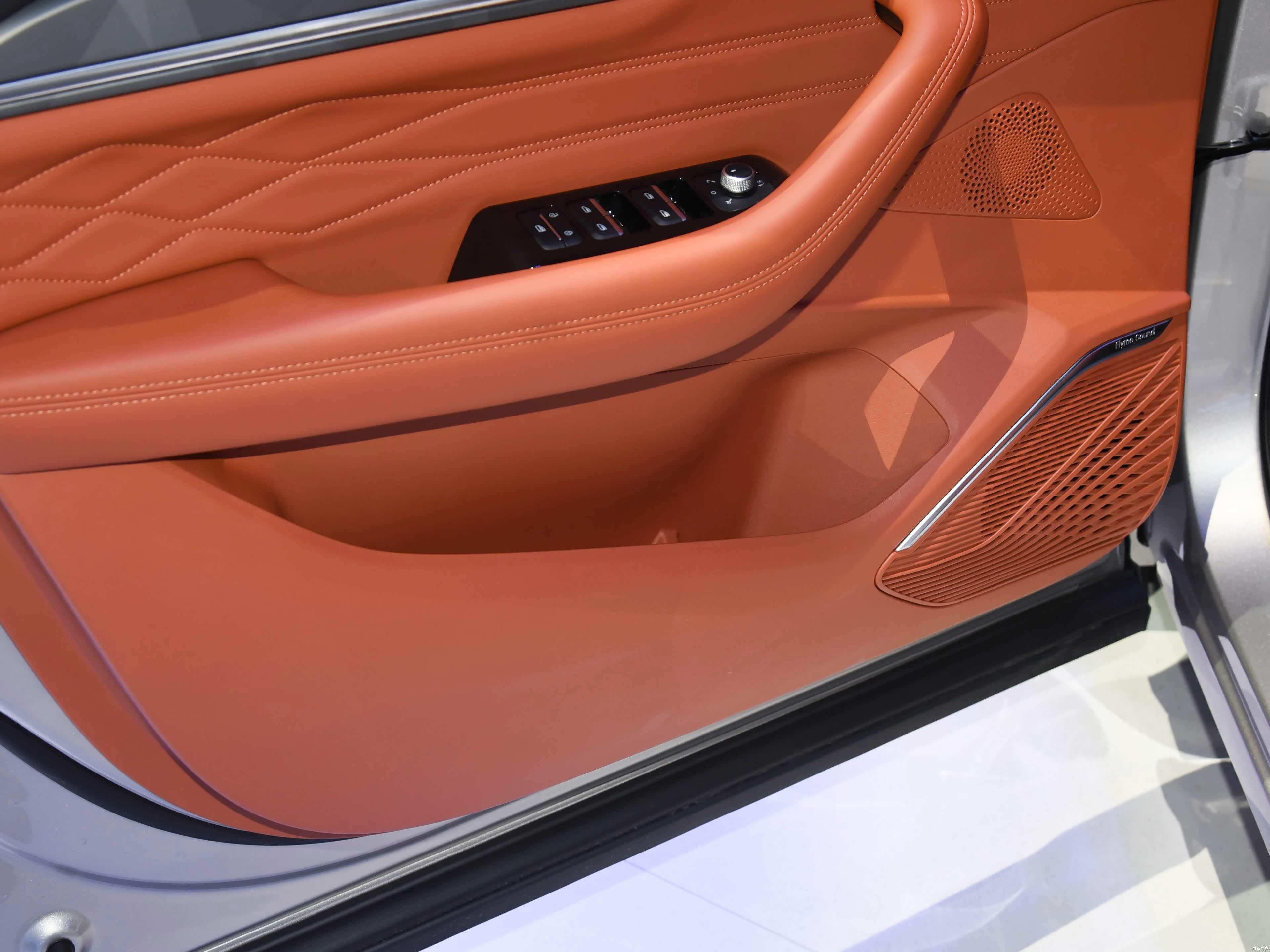 Geely Xingyue L i-HEV WangShi 2026 54
